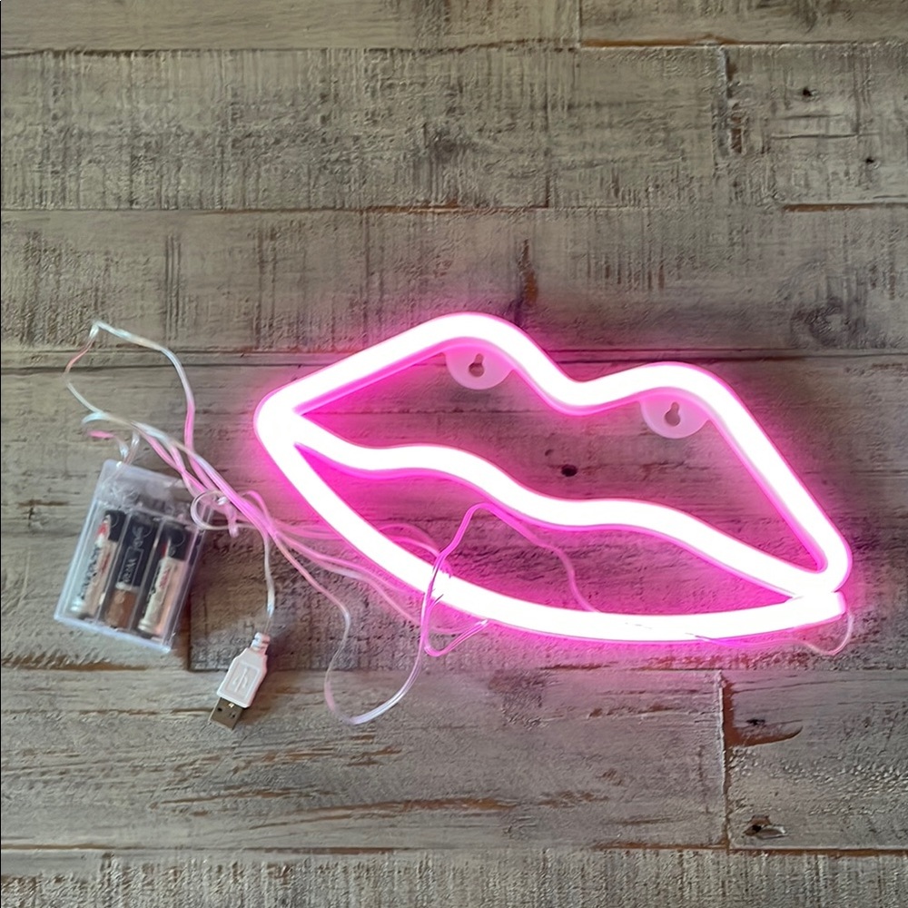 Pink Neon Lips Wall Light
